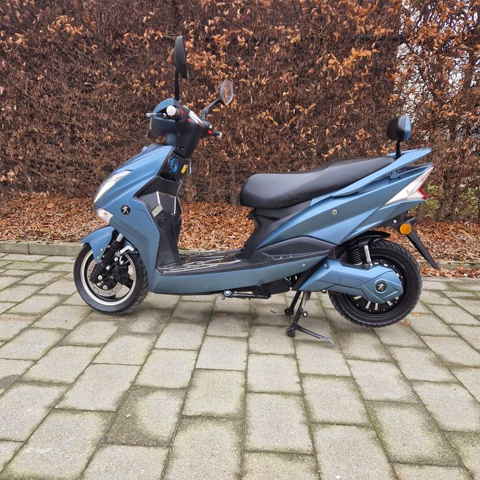 Електроскутер...