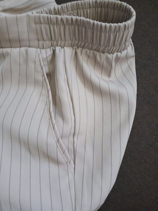 Spodnie damskie w paski