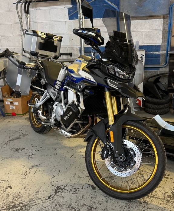 (NOVO) Malas Laterais + Top Case Alumínio/Pretas Voge 900 DSX