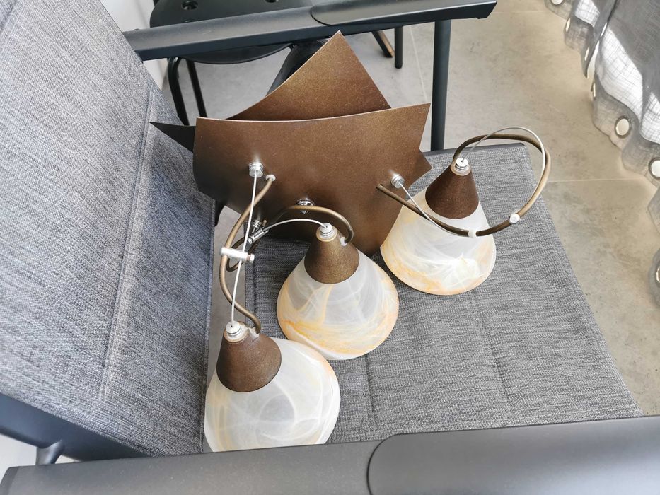 Grube szklane klosze lampa