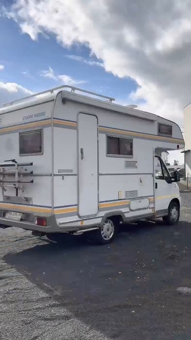 Autocaravana Fiat Ducato AC na célula muitos extras