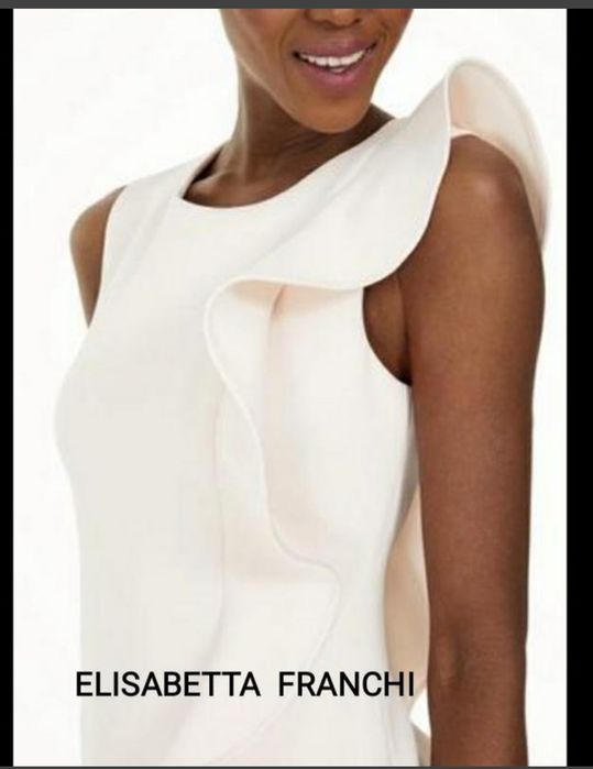 Плаття від Elisabetta Franchi.