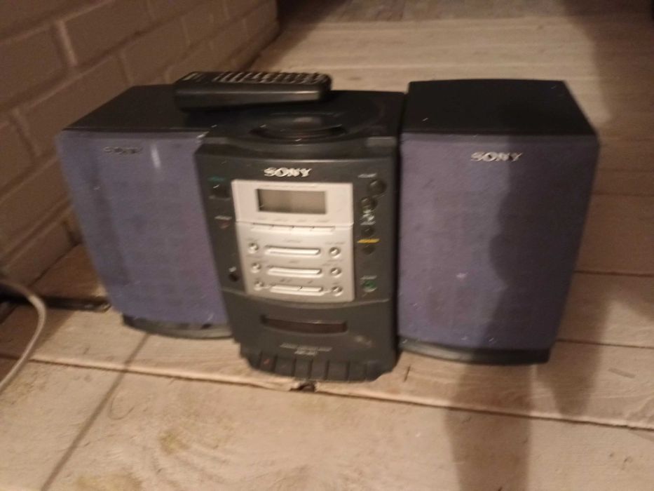 Sprzedam wieże i dvd