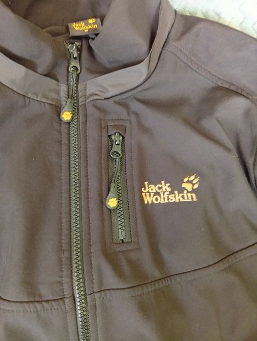 Осенняя курточка Jack Wolfskin