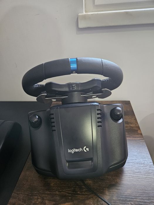 Logitech G29 volante + pedais