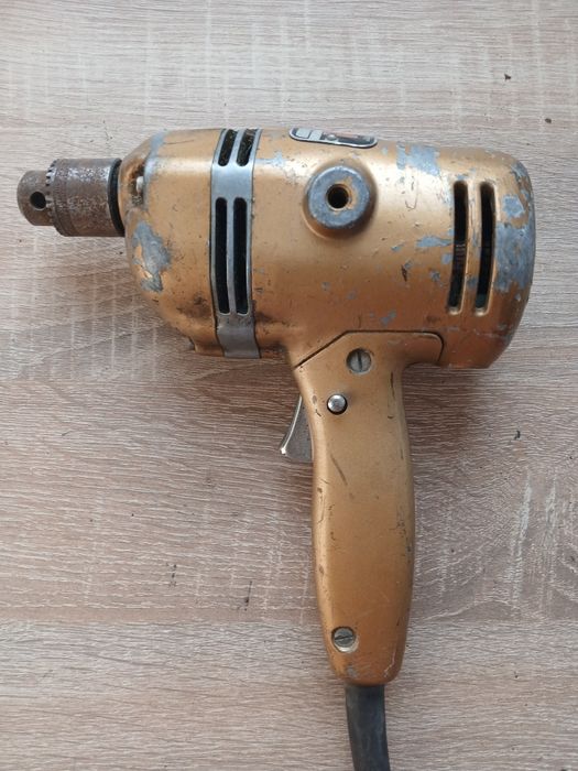 Wiertarka Black&Decker D700 5/16 8mm