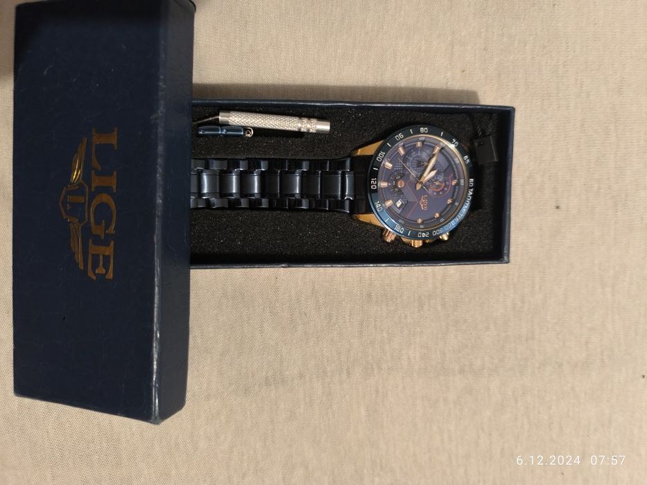 Pilnie sprzedam zegarek widoczny na zdjęciu