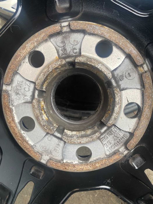 Felgi Aluminiowe FORD OE  5x108 8,0jx19 ET52,5