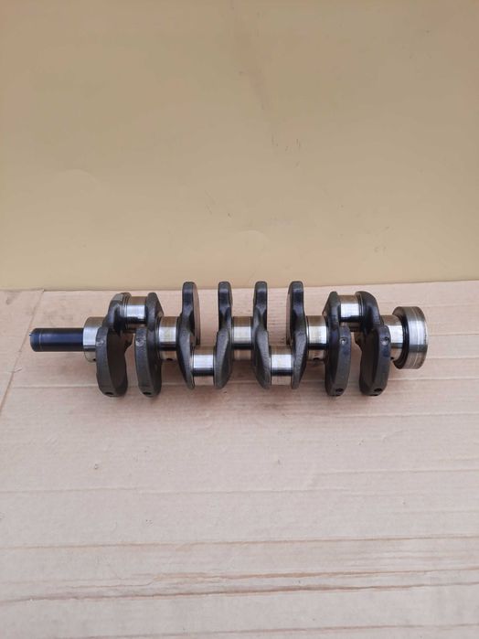 Коленвал hyundai H1 H200 Kia Sorento 2.5 crdi соренто колінчястий вал