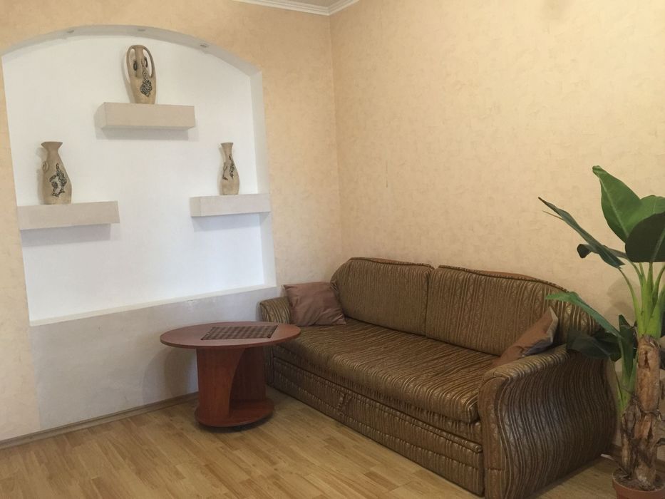 Посуточно в 200 метрах от жд вокзала-4-555.biz.ua