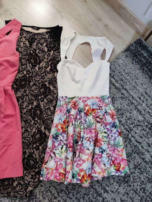 Zestaw 5 sukienek XS/ S