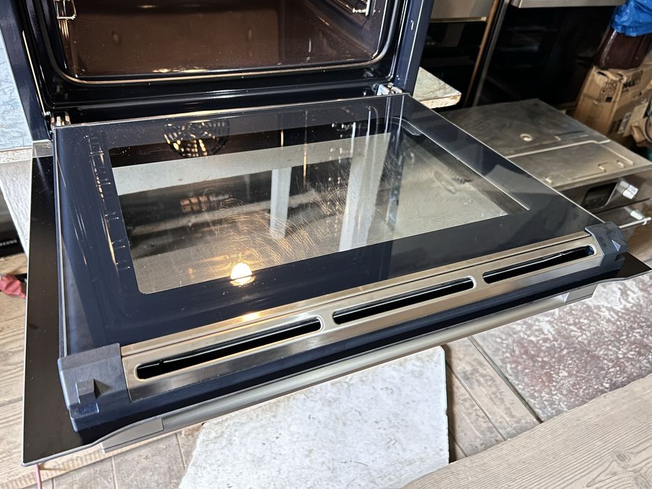 Духовка Bosch HBG634BS1 (Німеччина)