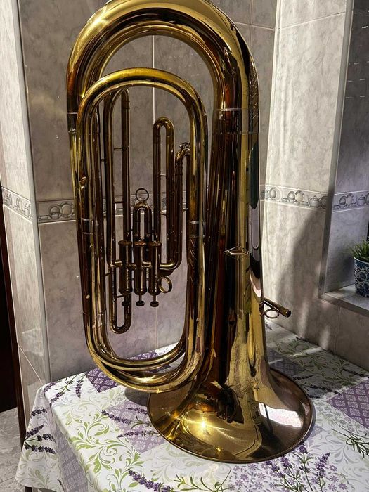 Tuba Elkhart SI Bemol