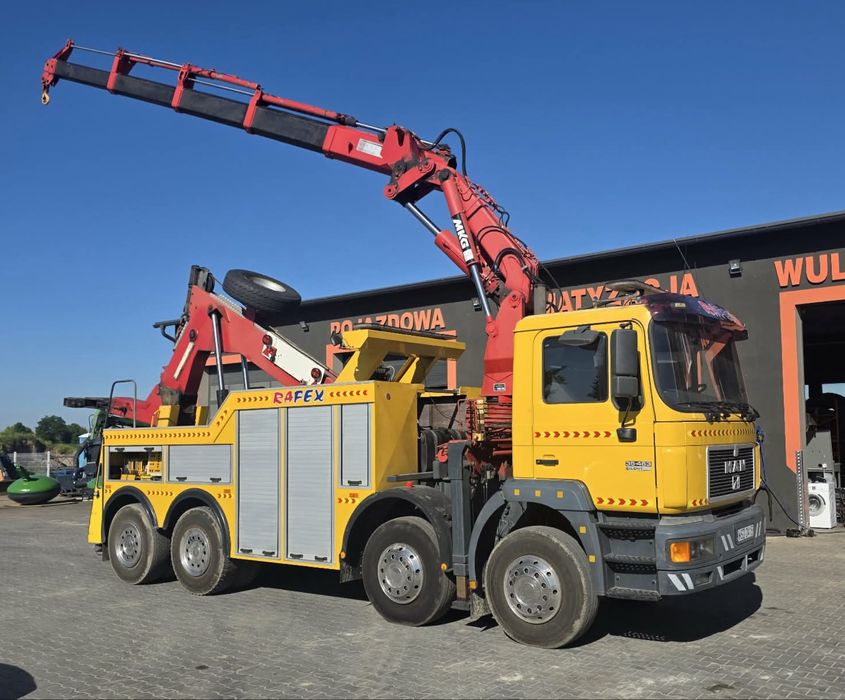 MAN 35.463 8x4  Holownik ciężki z żurawiem