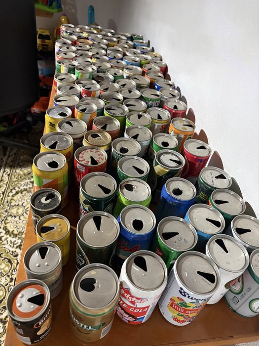 Latas antigas