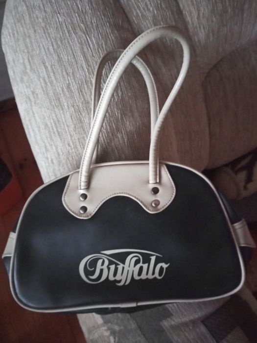 Buffalo oryginalna torebka do ręki
