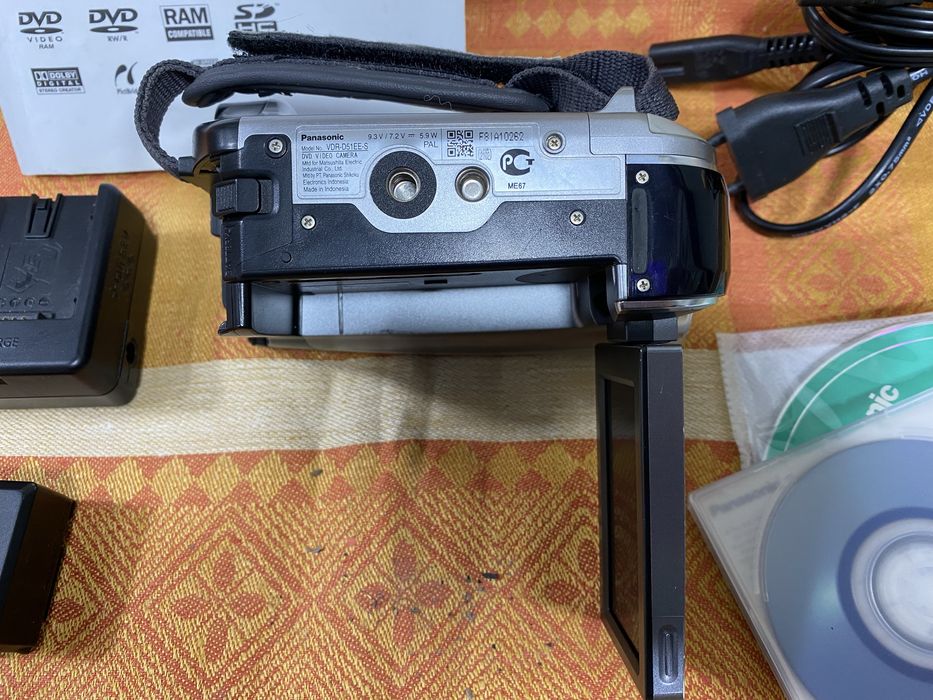 Видеокамера Panasonic VDR-D51EE