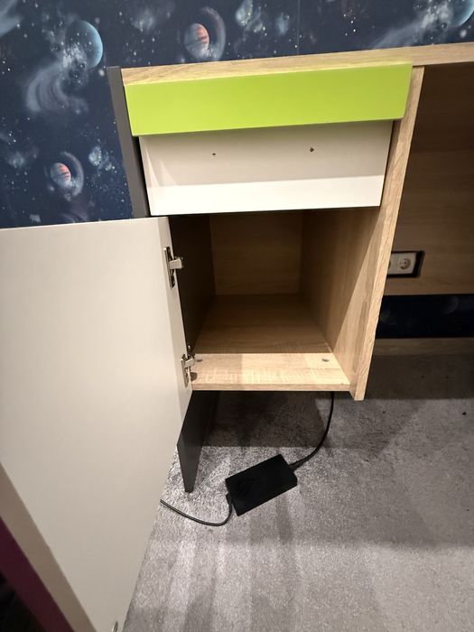 Письмовий стіл