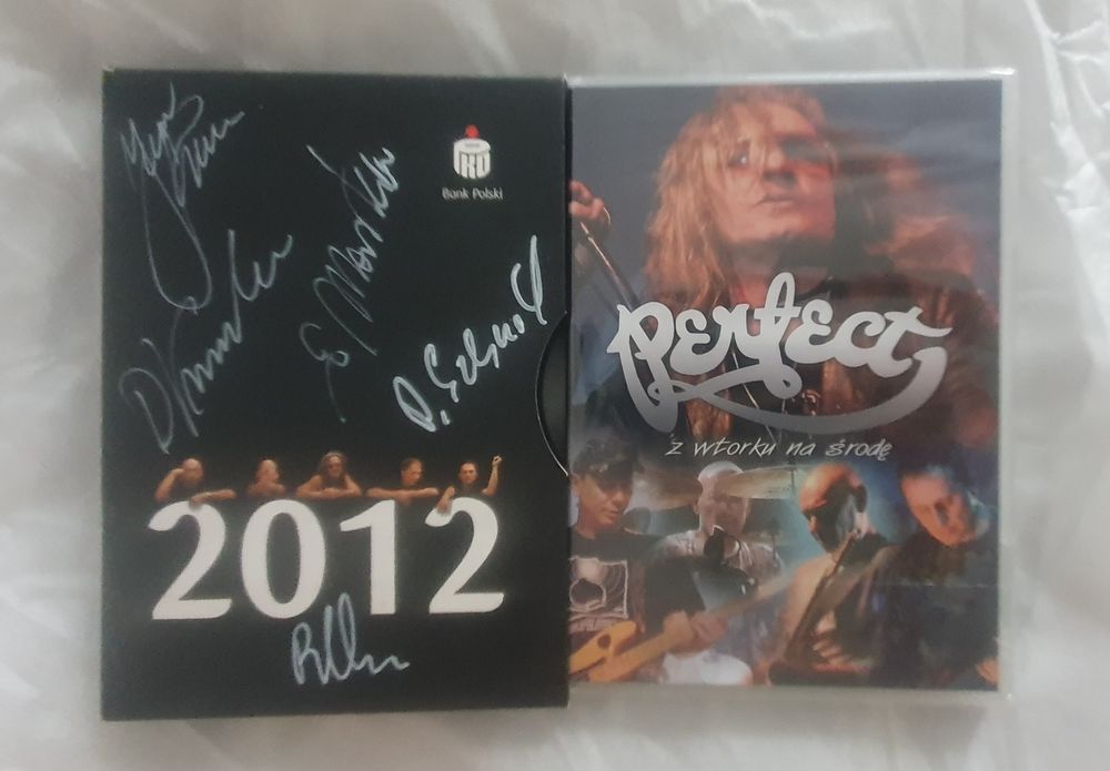 Perfect – Z wtorku na środę (DVD) + komplet autografów zespołu – UNIKAT