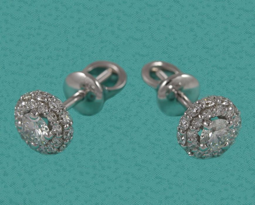 Золотое кольцо с бриллиантами