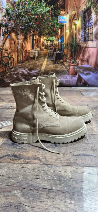 Tommy Hilfiger skóra naturalna botki beżowe oryginalne unikat 40