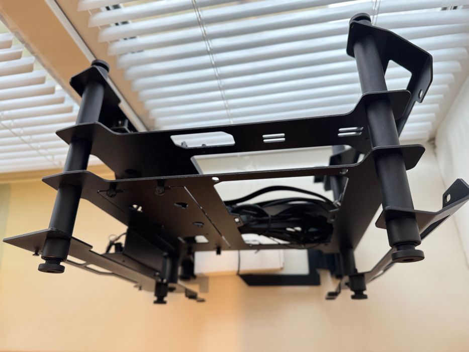 Корпус ANTEC Striker (0-761345-80032-7)