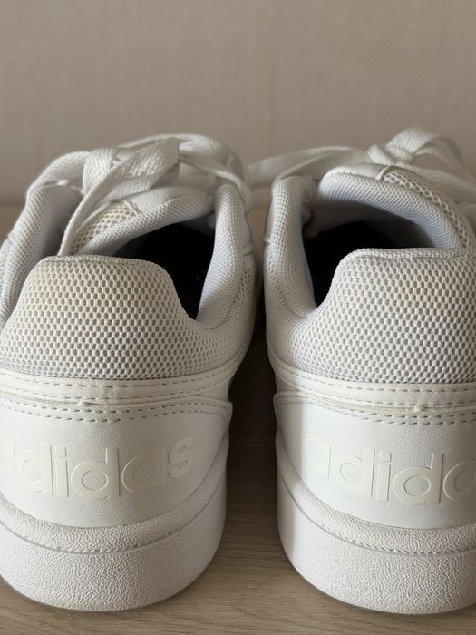 Кросівки adidas розмір 36,5