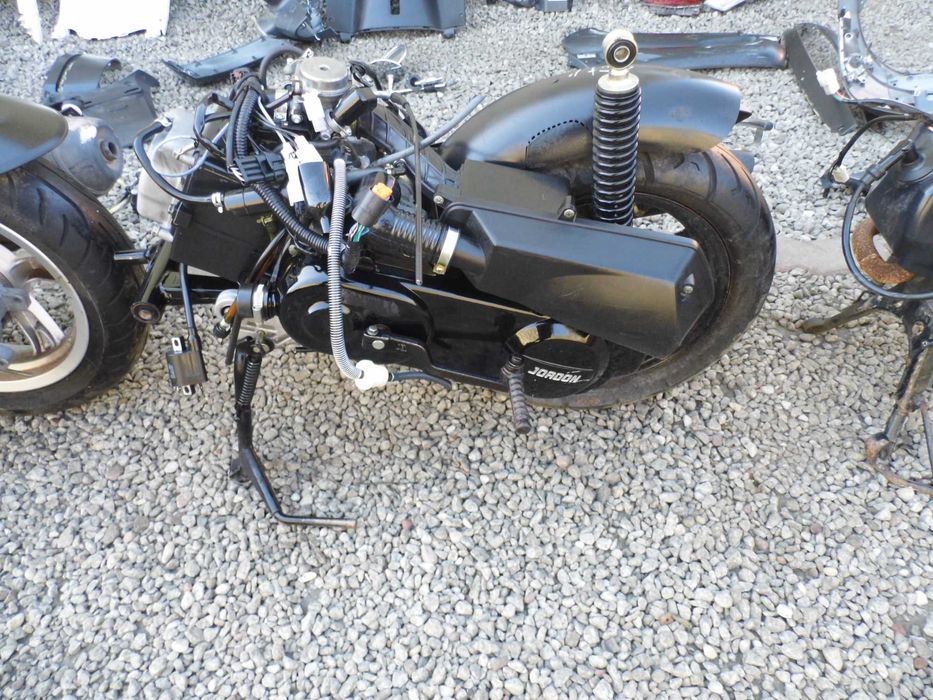 SILNIK DO CHIŃSKIEGO SKUTERA 50 4T KOLO 12 sprawny 1723 km euro 4 wysyłka