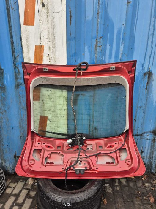 Klapa Bagażnika Tył Tylna Ford Focus MK2 II