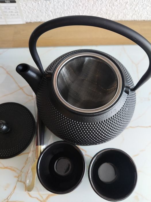 Czajnik żeliwny do herbaty