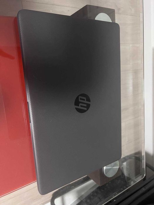 Laptop HP 250 G9 15,6" Intel Core i3-1215U 8GB DDR4/256GB SSD W11Home