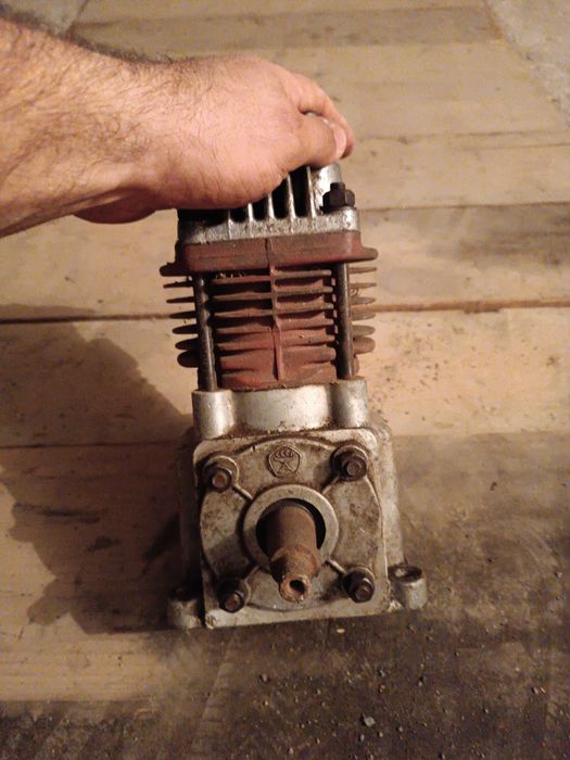 Продам компресор на Юмз