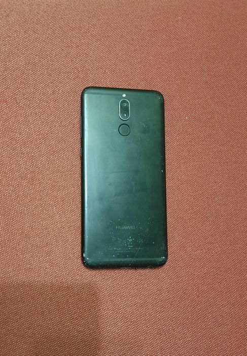 Тетефон Huawei mate 10 lite 4/64