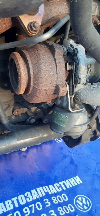 мотор двигун TDI 2.0 136 К.С AZV volkswagen TOURAN Skoda PASSAT seat