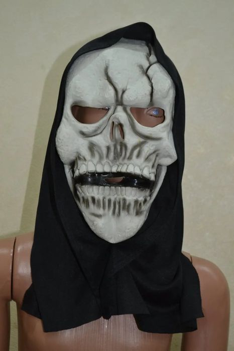 Продам классную, страшную маску для хеллоуина