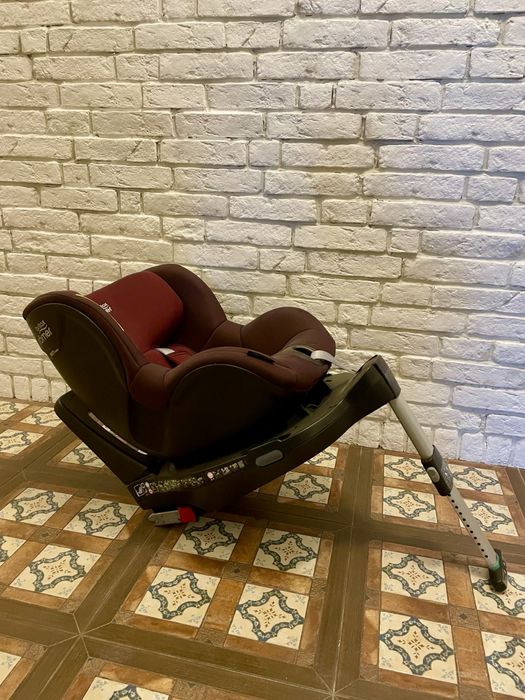 Автокрісло Britax Romer DUALFIX від 0 до 4х років