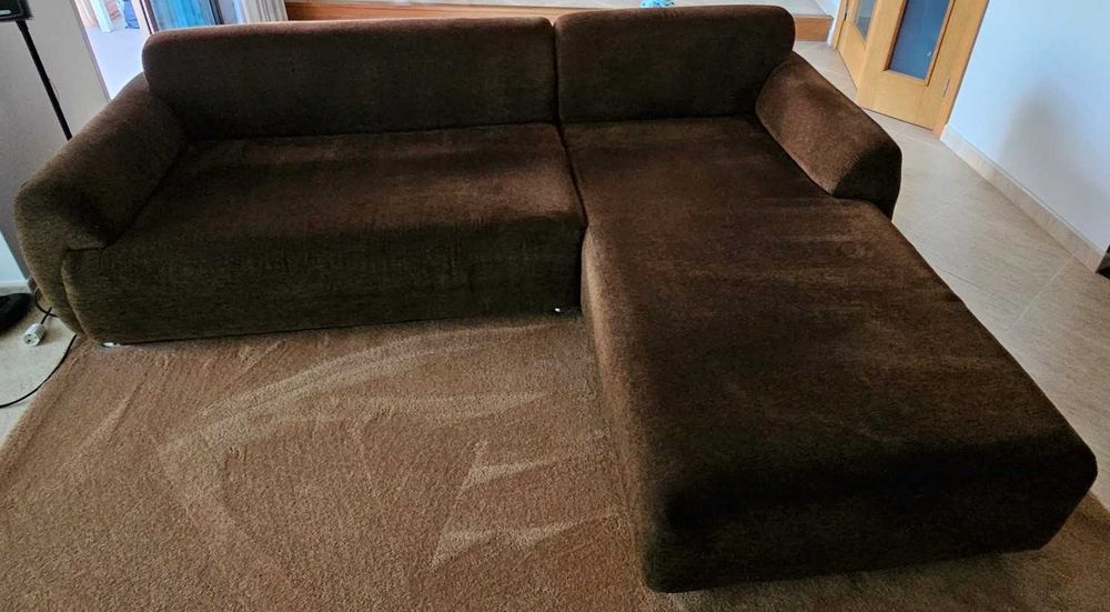 Sofá com chaise long em muito bom estado