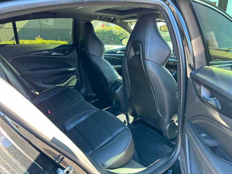 2018 Buick Regal Sportback