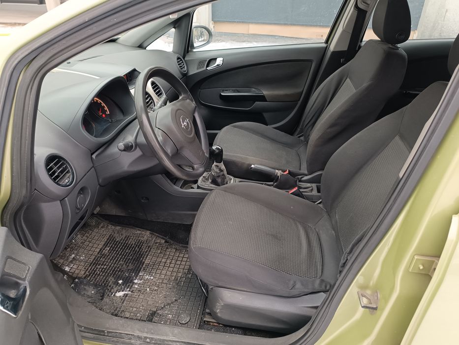 Opel Corsa 2006r. 1,0 benzyna 5-drzwi elektryczne szyby