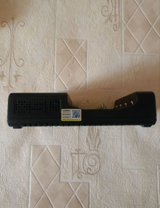 Лучшие ЗУ - LiitoKala Lii-M4s + БП 5V/2A + Кабель; Liitokala Lii-600 + БП 12V/5A.