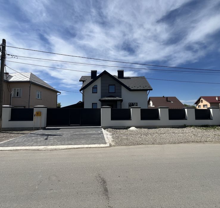 Продається будинок в Крихівцях. Всі міські комунікації. Асфальтований підʼїзд - View 5