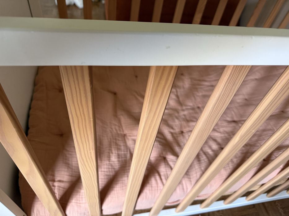 Cama grades / berço bebé TRAMA madeira + colchão