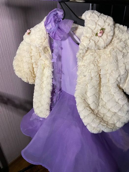 Сукня для дівчинки на зріст 116см