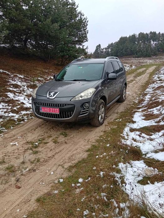 Peugeot 4007 2011 року
