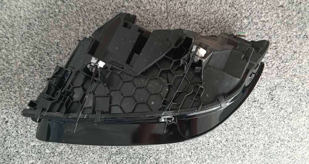 Farol BMW X3/X4 2021-2024 Full LED direito