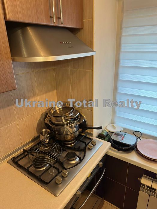 НИВКИ! Чудова 2к квартира з ремонтом! 3хв до метро! Вулиця Нивська 3/5