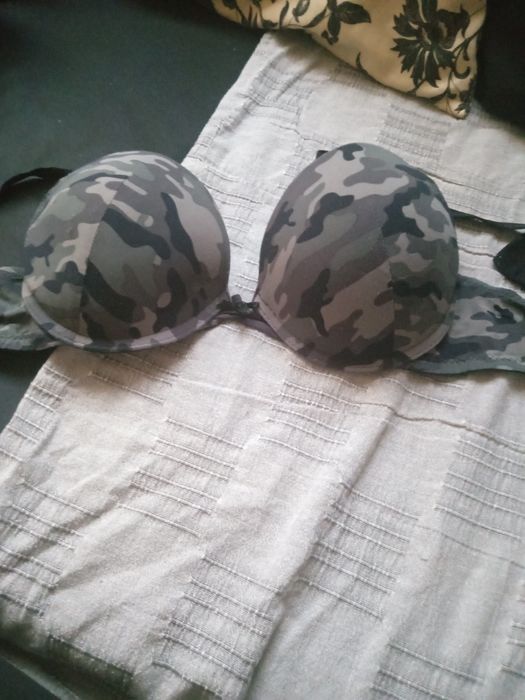 Biustonosz moro 85 C