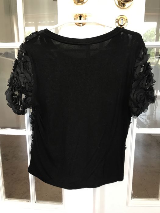 Blusa preta flores H&M
