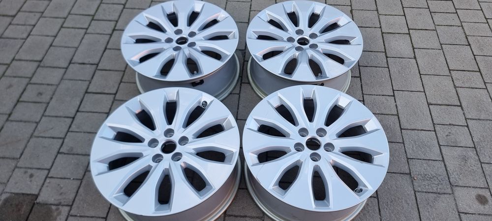 Felgi 18" Aluminiowe Jaguar F-Face E-Pace oryginał czujniki