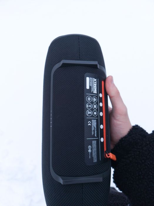 Продам портативну колонку JBL XTREME оригінал,в гарному стані!
